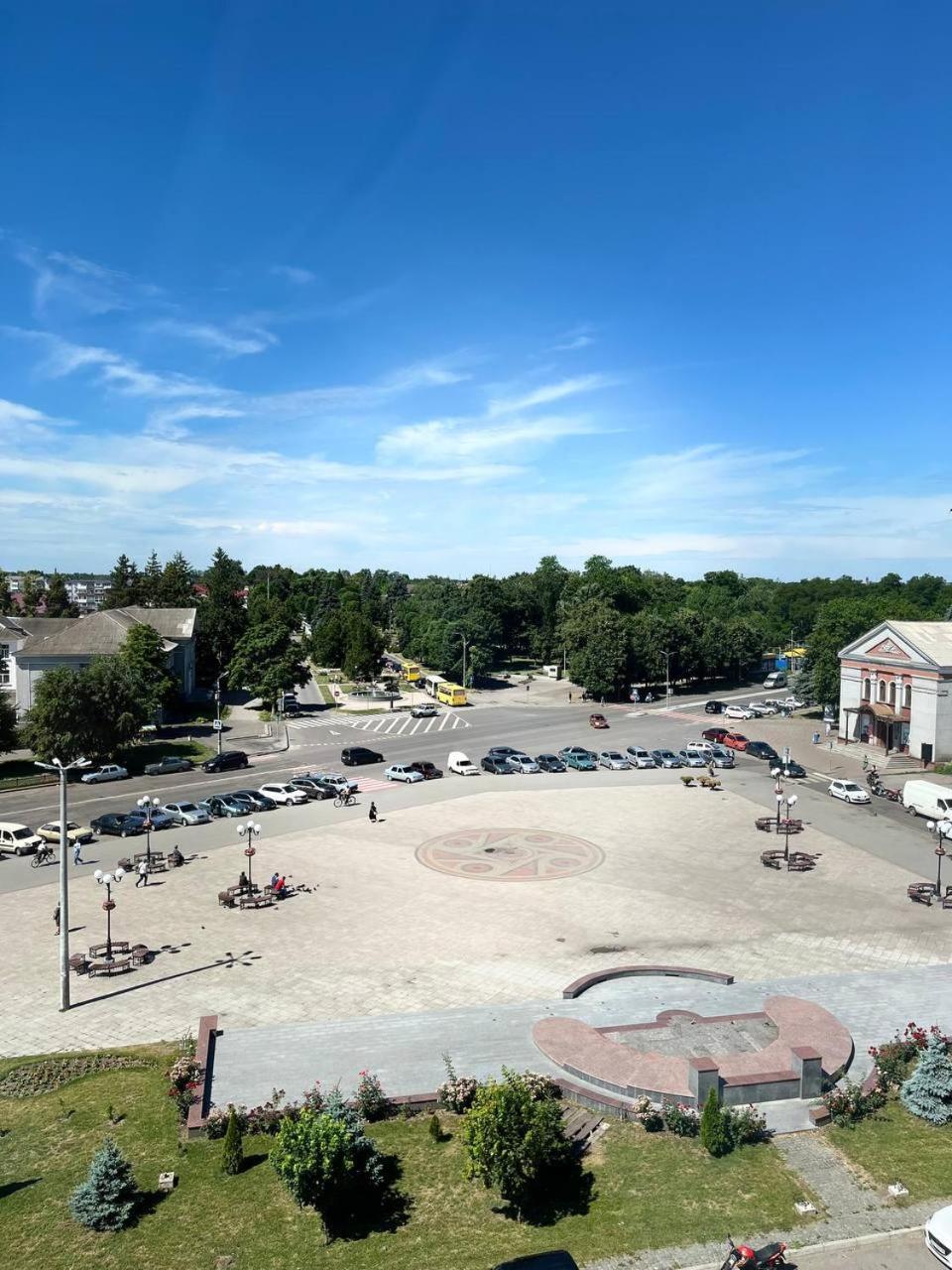 Отель Меридиан Zolotonosha Exterior foto